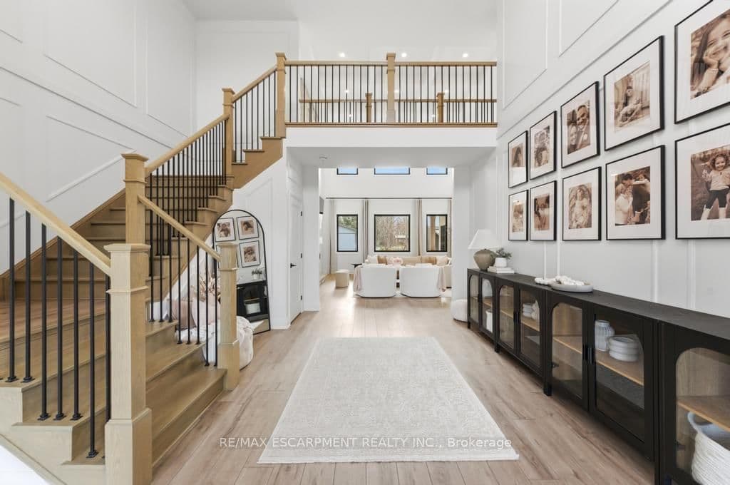 Detached at 3634 Vosburgh Place, Lincoln, ON - Photo 4 - RE/MAX Garden City Realty