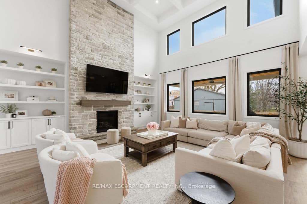 Detached at 3634 Vosburgh Place, Lincoln, ON - Photo 7 - RE/MAX Garden City Realty