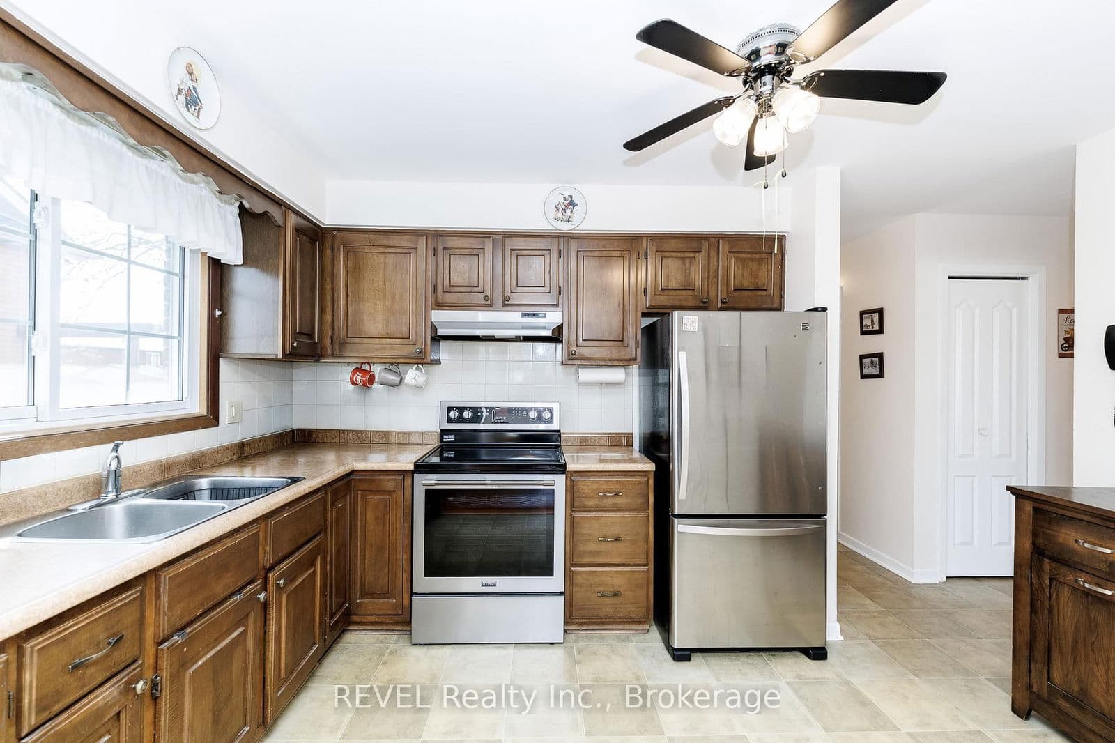 Detached at 95 LOYALIST Drive, Welland, ON - Photo 16 - RE/MAX Garden City Realty