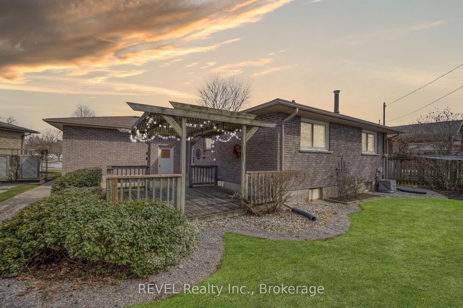 Detached at 95 LOYALIST Drive, Welland, ON - Photo 32 - RE/MAX Garden City Realty