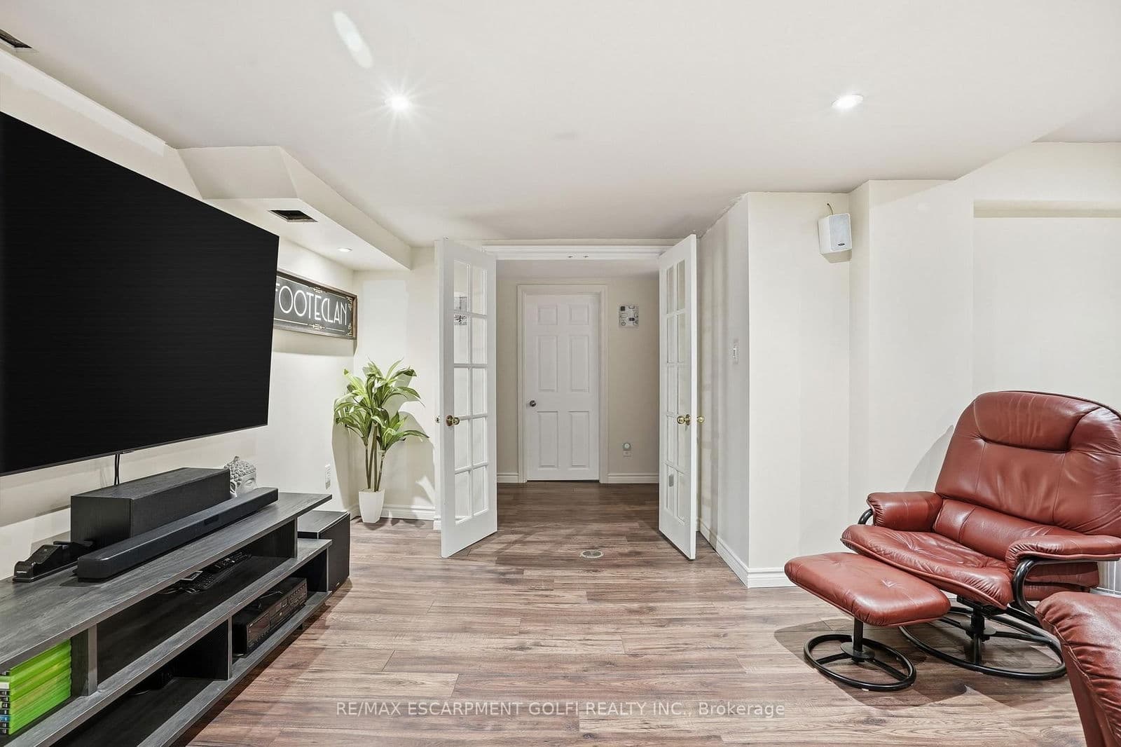 Detached at 2 Hickory Court, Welland, ON - Photo 29 - RE/MAX Garden City Realty