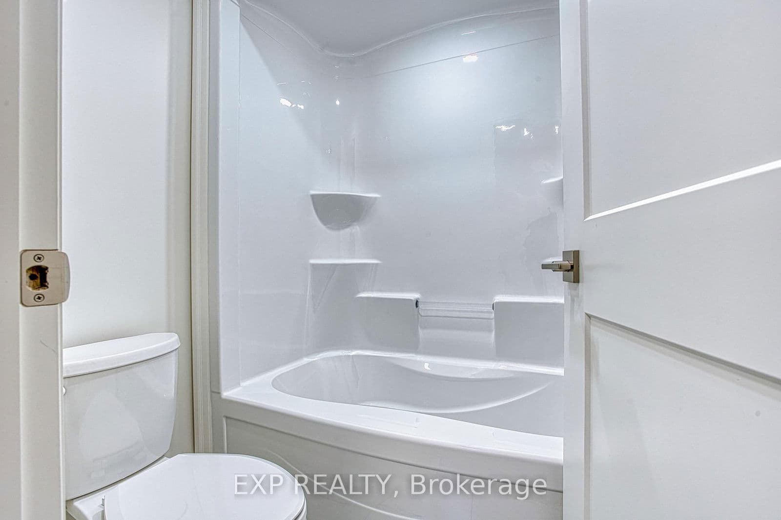 Att/Row/Townhouse at Upper- 7497 Marvel Drive, Niagara Falls, ON - Photo 18 - RE/MAX Garden City Realty