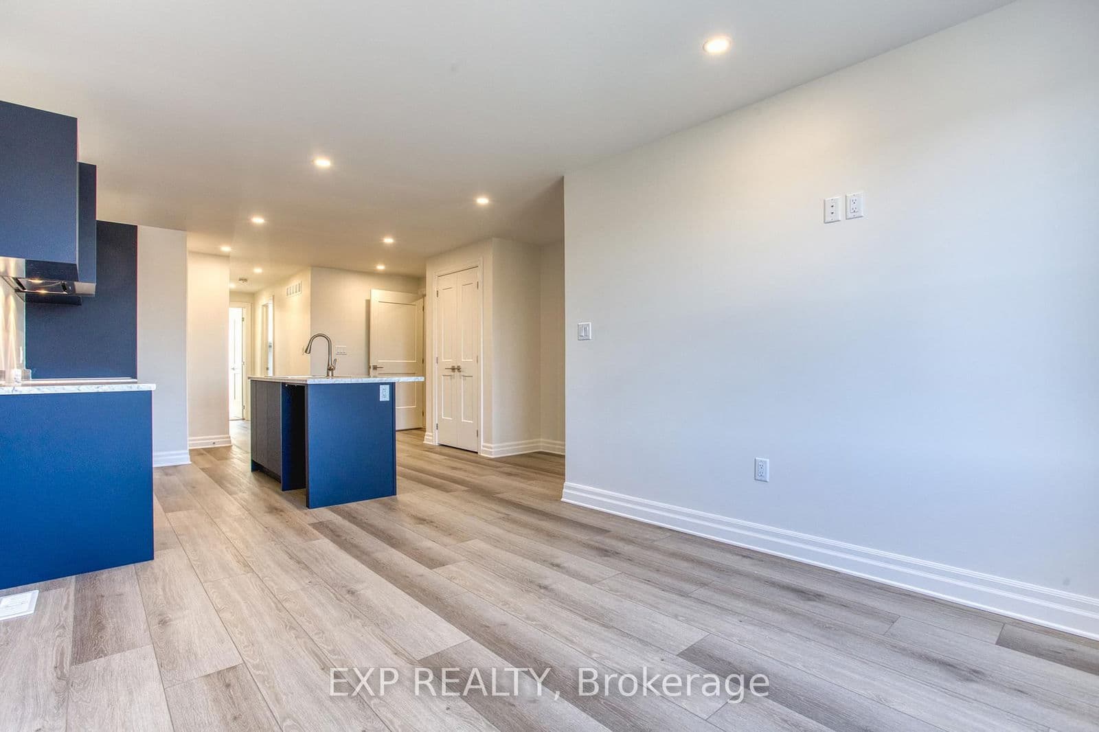 Att/Row/Townhouse at Upper- 7497 Marvel Drive, Niagara Falls, ON - Photo 9 - RE/MAX Garden City Realty