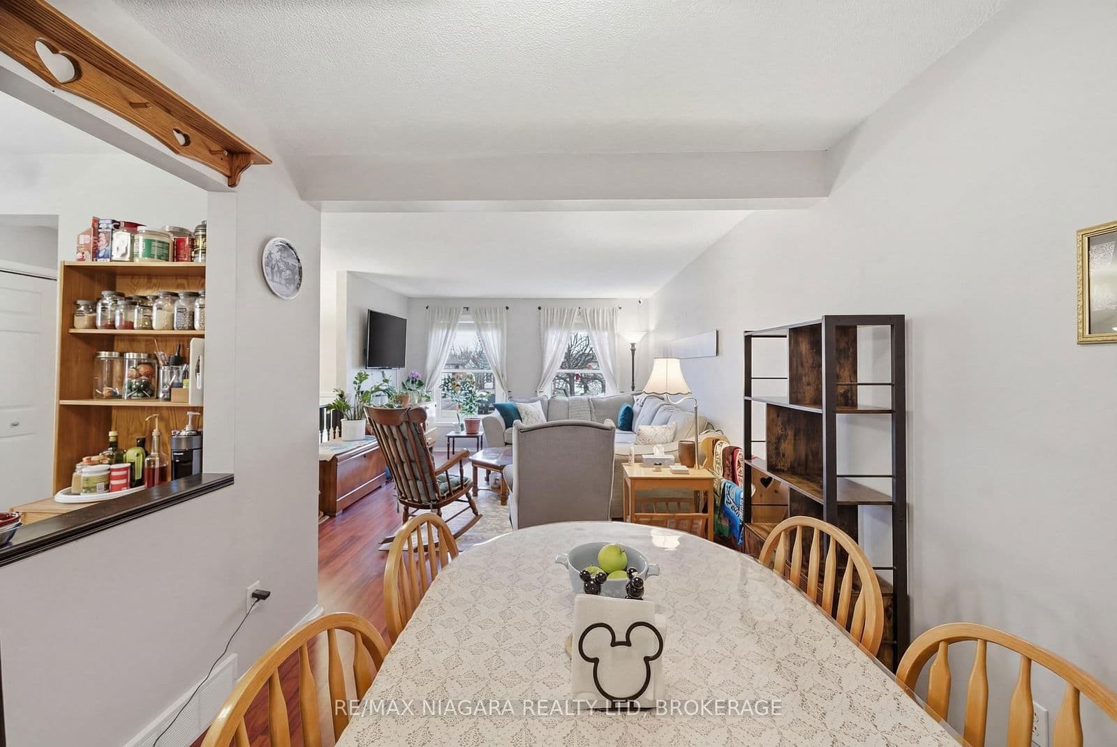 Semi-Detached at 9 Joshua Court, Welland, ON - Photo 10 - RE/MAX Garden City Realty