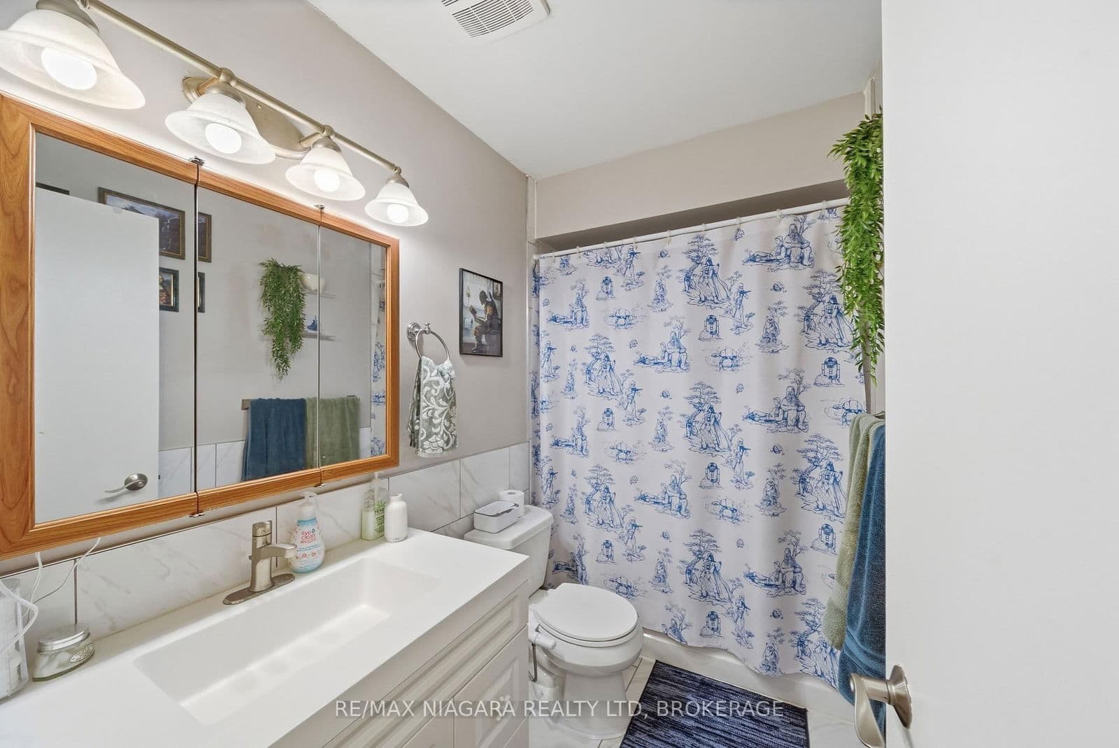 Semi-Detached at 9 Joshua Court, Welland, ON - Photo 12 - RE/MAX Garden City Realty