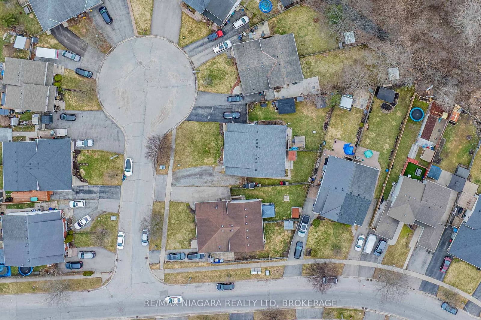 Semi-Detached at 9 Joshua Court, Welland, ON - Photo 36 - RE/MAX Garden City Realty