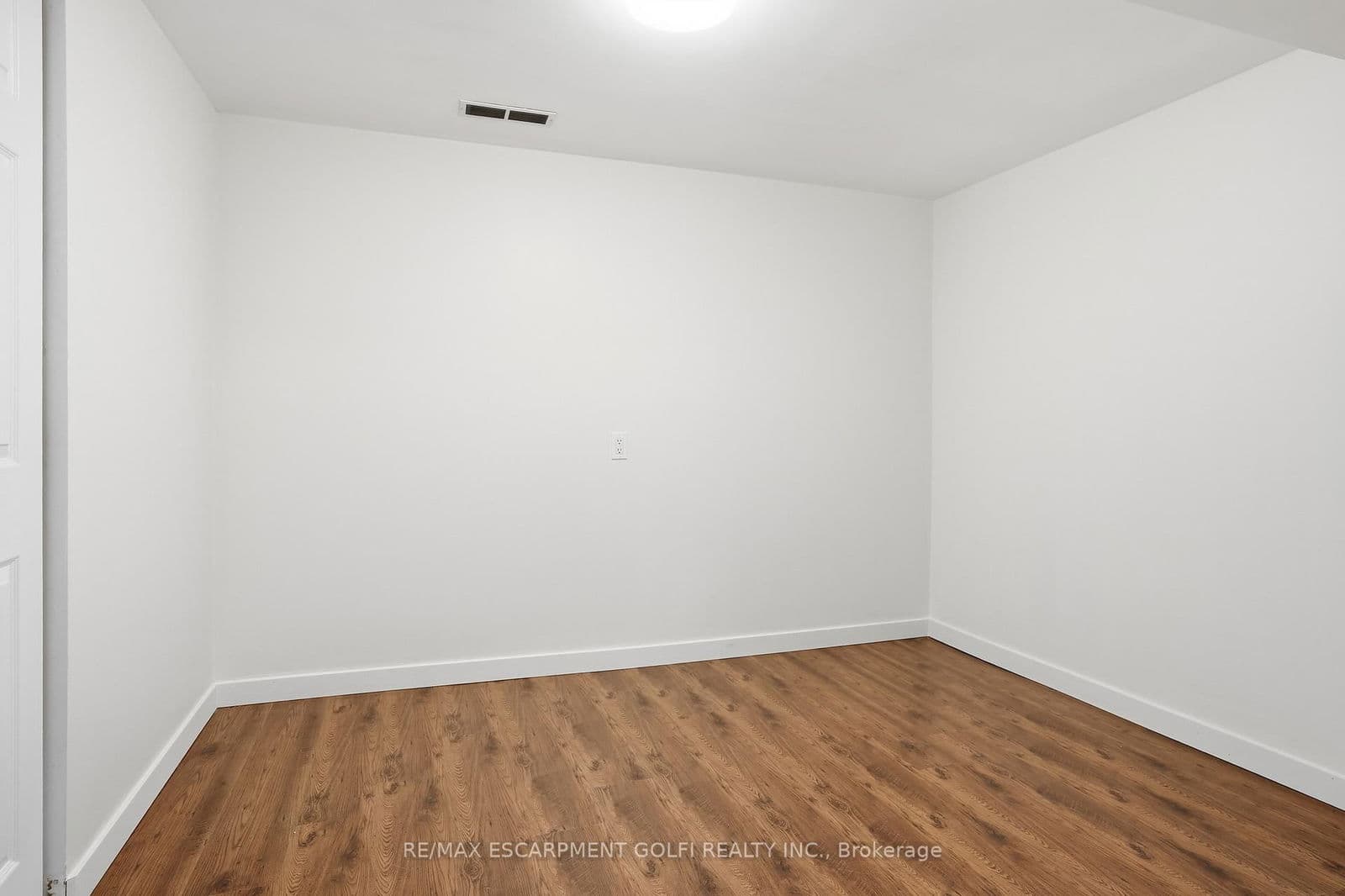 Semi-Detached at 4205 Highland Park Drive, Lincoln, ON - Photo 24 - RE/MAX Garden City Realty