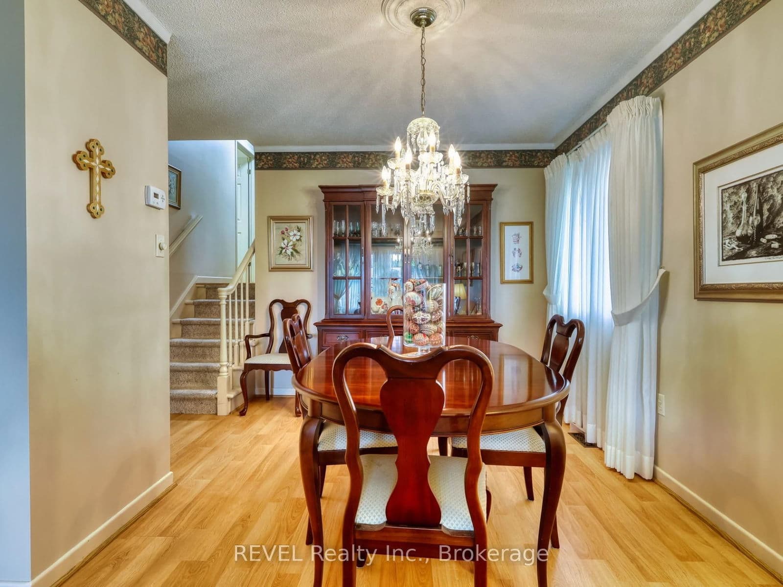 Detached at 31 Cole Farm Boulevard, St. Catharines, ON - Photo 15 - RE/MAX Garden City Realty