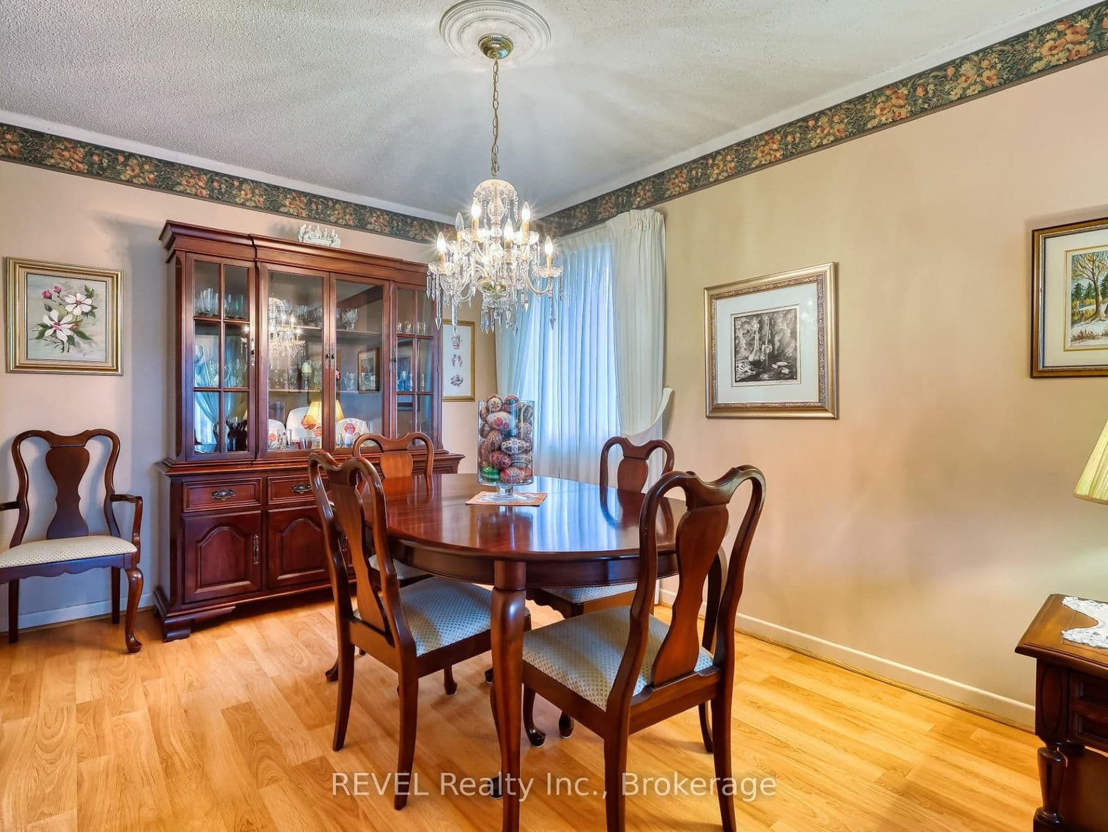 Detached at 31 Cole Farm Boulevard, St. Catharines, ON - Photo 16 - RE/MAX Garden City Realty