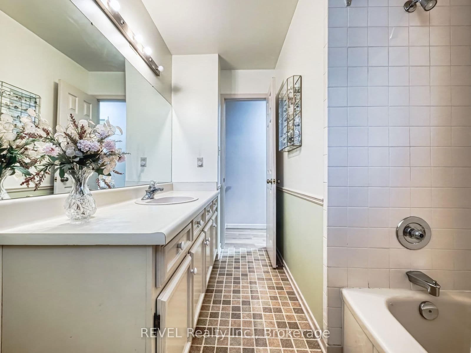 Detached at 31 Cole Farm Boulevard, St. Catharines, ON - Photo 30 - RE/MAX Garden City Realty