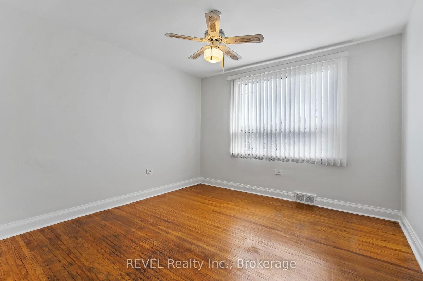 Detached at 11 Melrose Avenue, St. Catharines, ON - Photo 13 - RE/MAX Garden City Realty