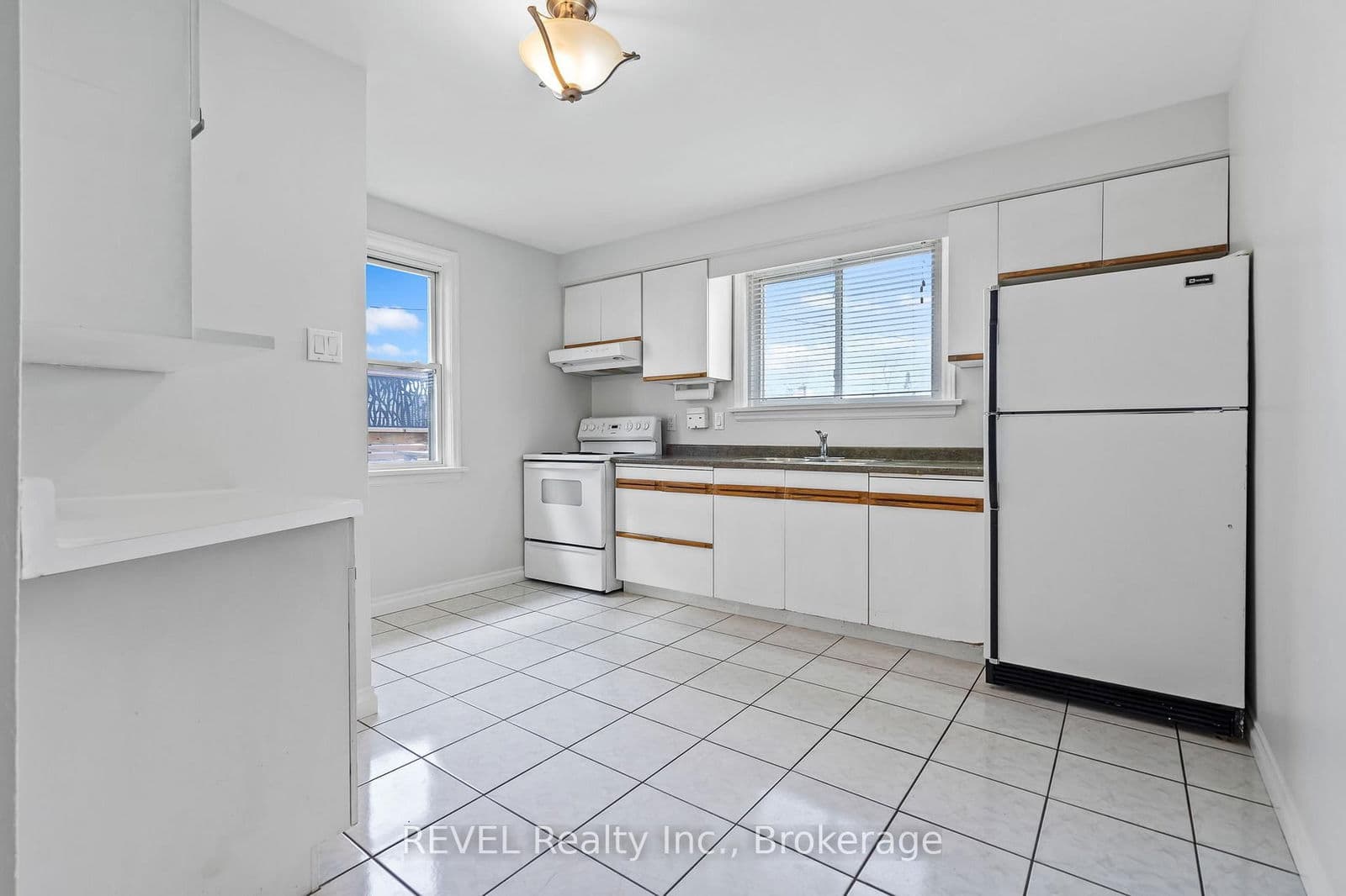 Detached at 11 Melrose Avenue, St. Catharines, ON - Photo 15 - RE/MAX Garden City Realty