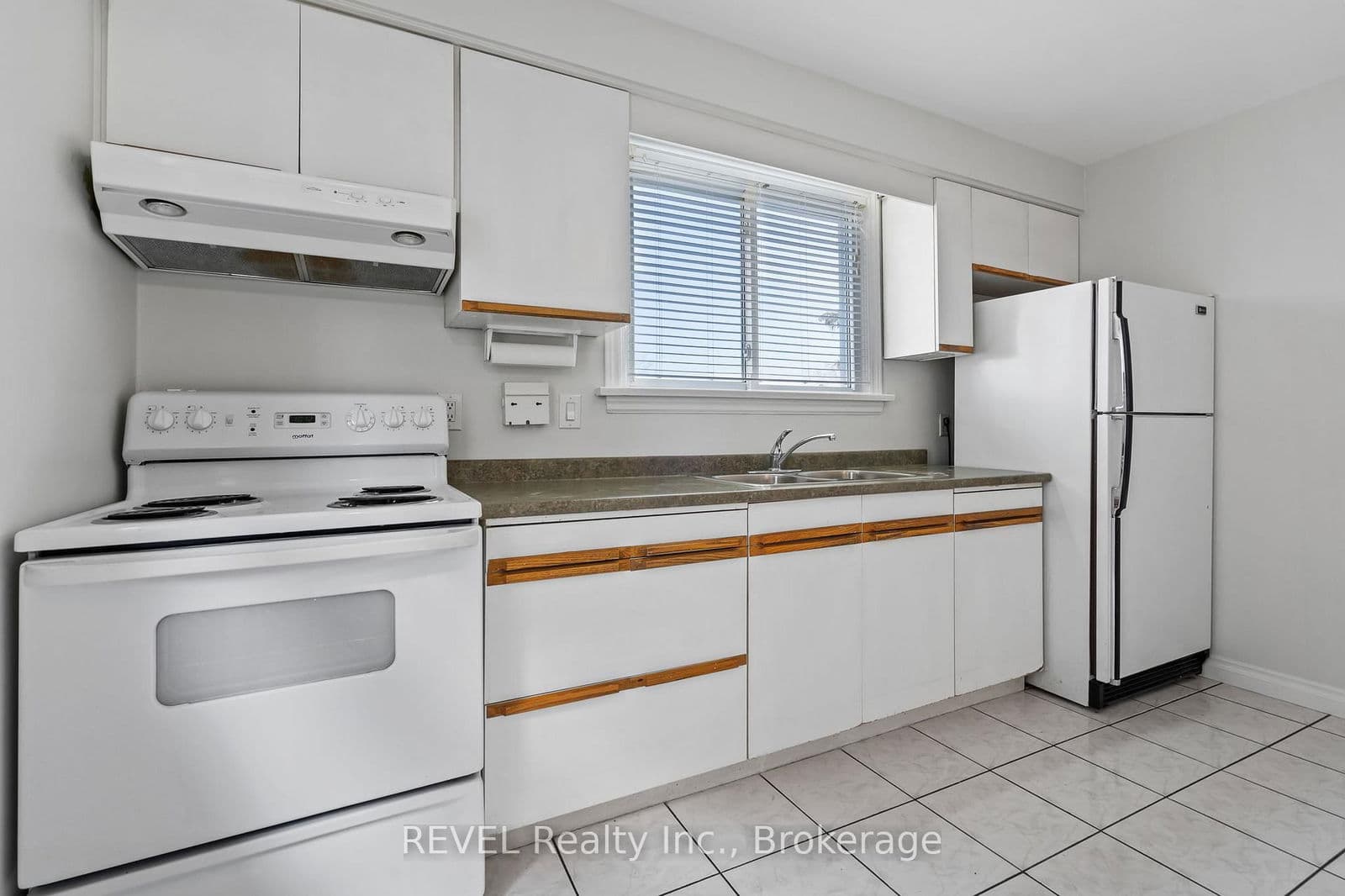 Detached at 11 Melrose Avenue, St. Catharines, ON - Photo 16 - RE/MAX Garden City Realty