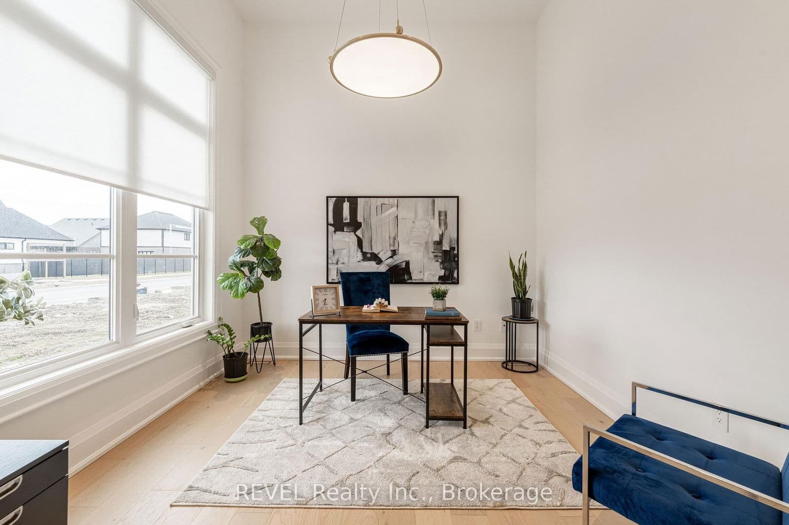 Detached at 7515 Sherrilee Crescent, Niagara Falls, ON - Photo 7 - RE/MAX Garden City Realty