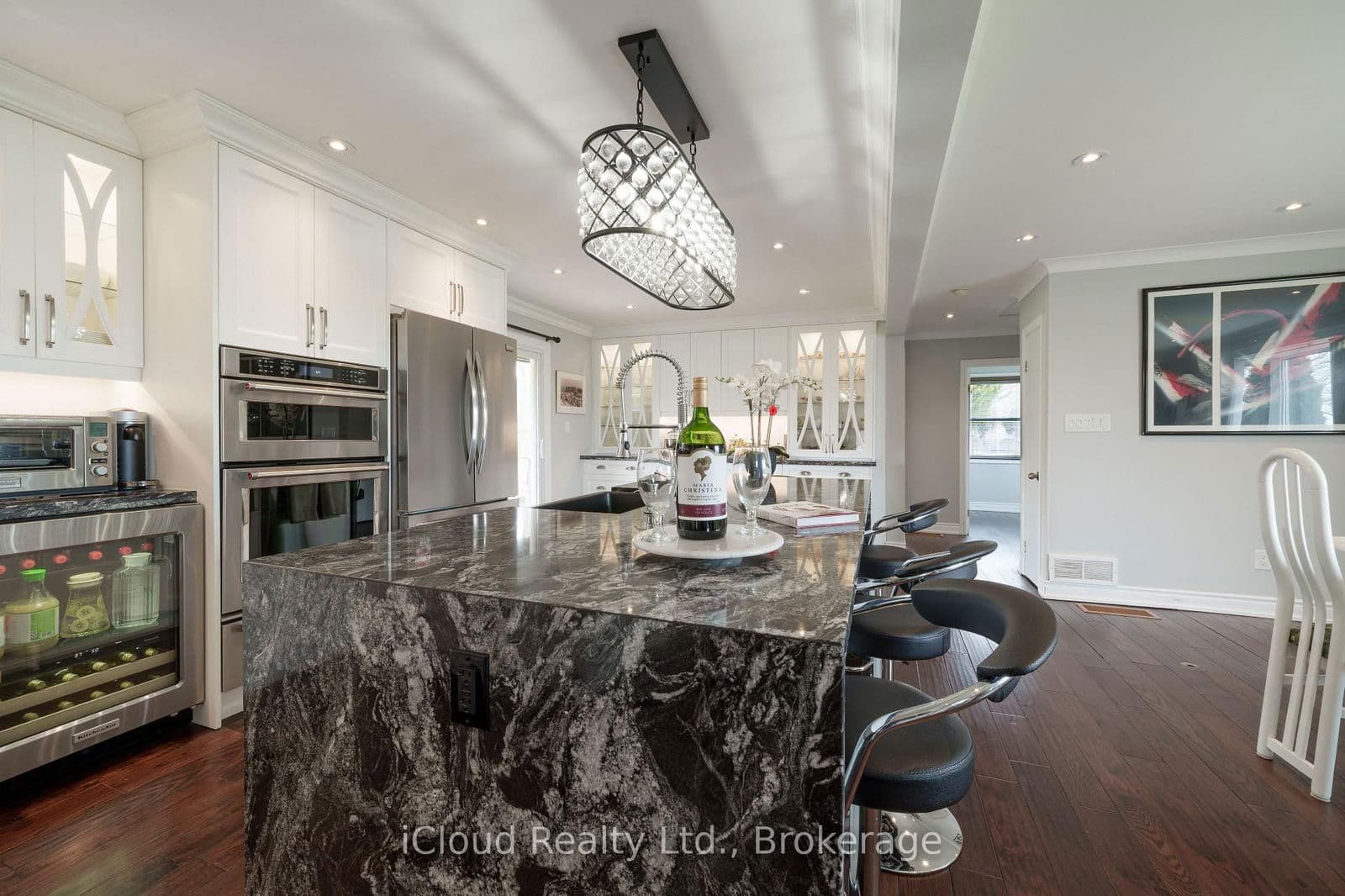 Detached at 4099 Niagara Parkway, Fort Erie, ON - Photo 9 - RE/MAX Garden City Realty