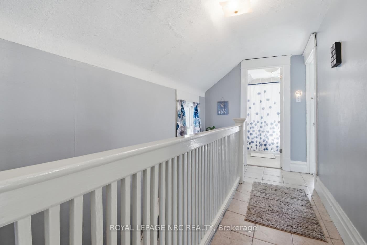 Detached at 4634 Armoury Street, Niagara Falls, ON - Photo 9 - RE/MAX Garden City Realty