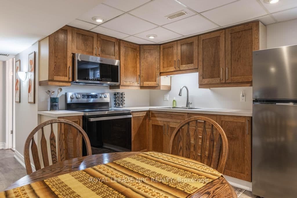 Detached at 38 Lanark Crescent, St. Catharines, ON - Photo 19 - RE/MAX Garden City Realty