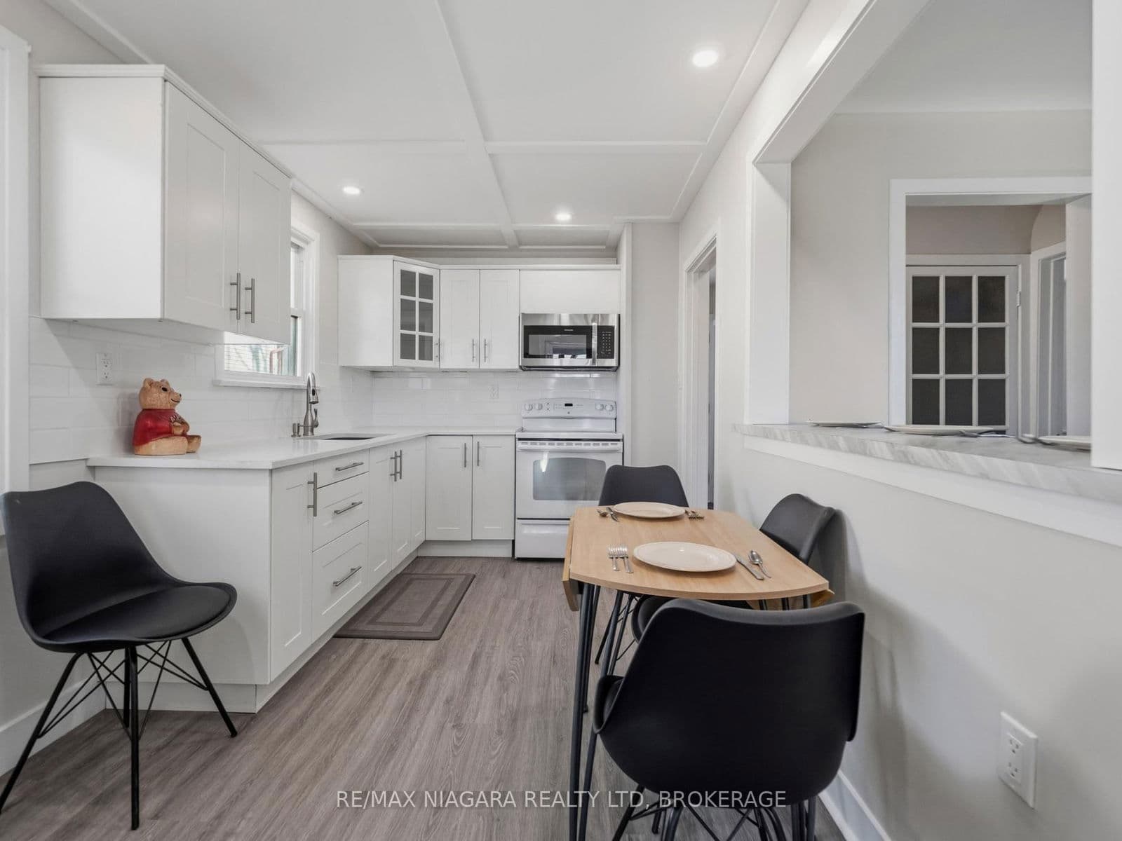 Detached at 7957 Beaverdams Road, Niagara Falls, ON - Photo 12 - RE/MAX Garden City Realty