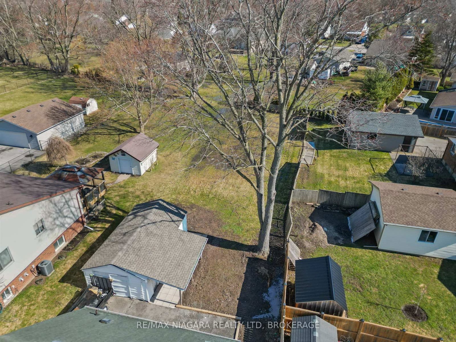 Detached at 7957 Beaverdams Road, Niagara Falls, ON - Photo 34 - RE/MAX Garden City Realty