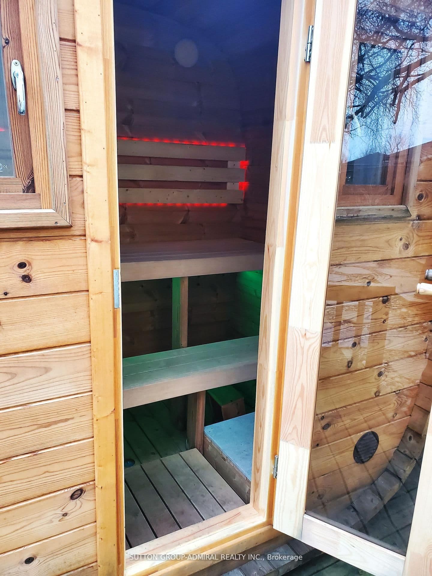 Detached at 5411 Portage Road, Niagara Falls, ON - Photo 11 - RE/MAX Garden City Realty