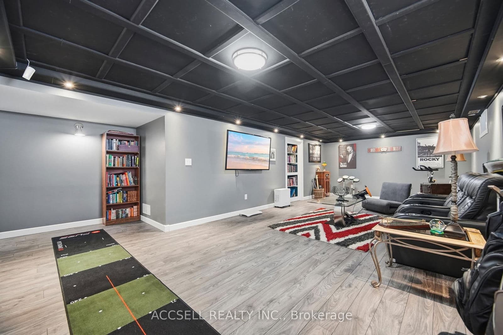 Detached at 8665 Westport Drive, Niagara Falls, ON - Photo 39 - RE/MAX Garden City Realty