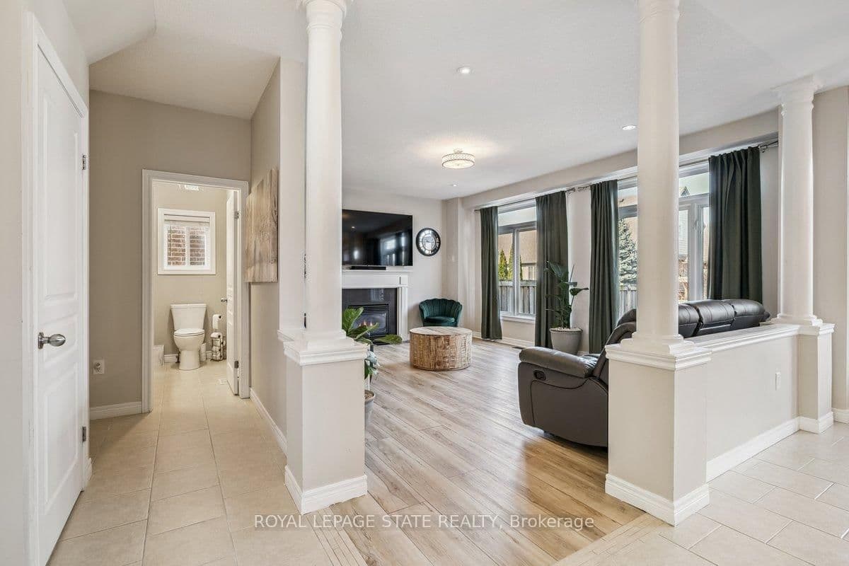 Detached at 77 Peach Tree Lane, Grimsby, ON - Photo 17 - RE/MAX Garden City Realty