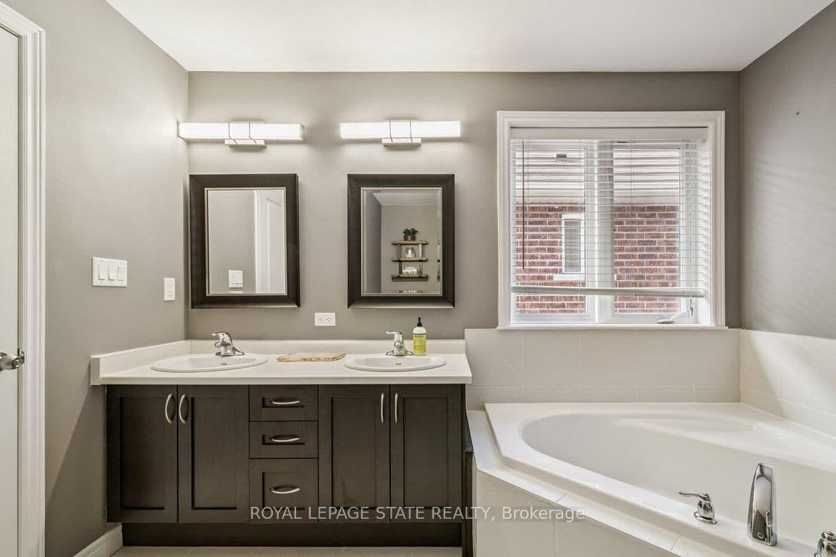 Detached at 77 Peach Tree Lane, Grimsby, ON - Photo 24 - RE/MAX Garden City Realty