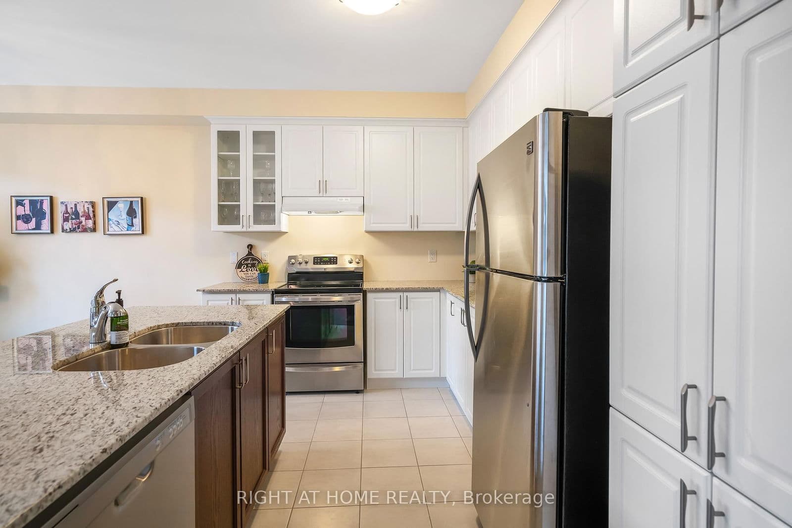 Detached at 318 Concession 3 Road, Niagara-on-the-Lake, ON - Photo 13 - RE/MAX Garden City Realty