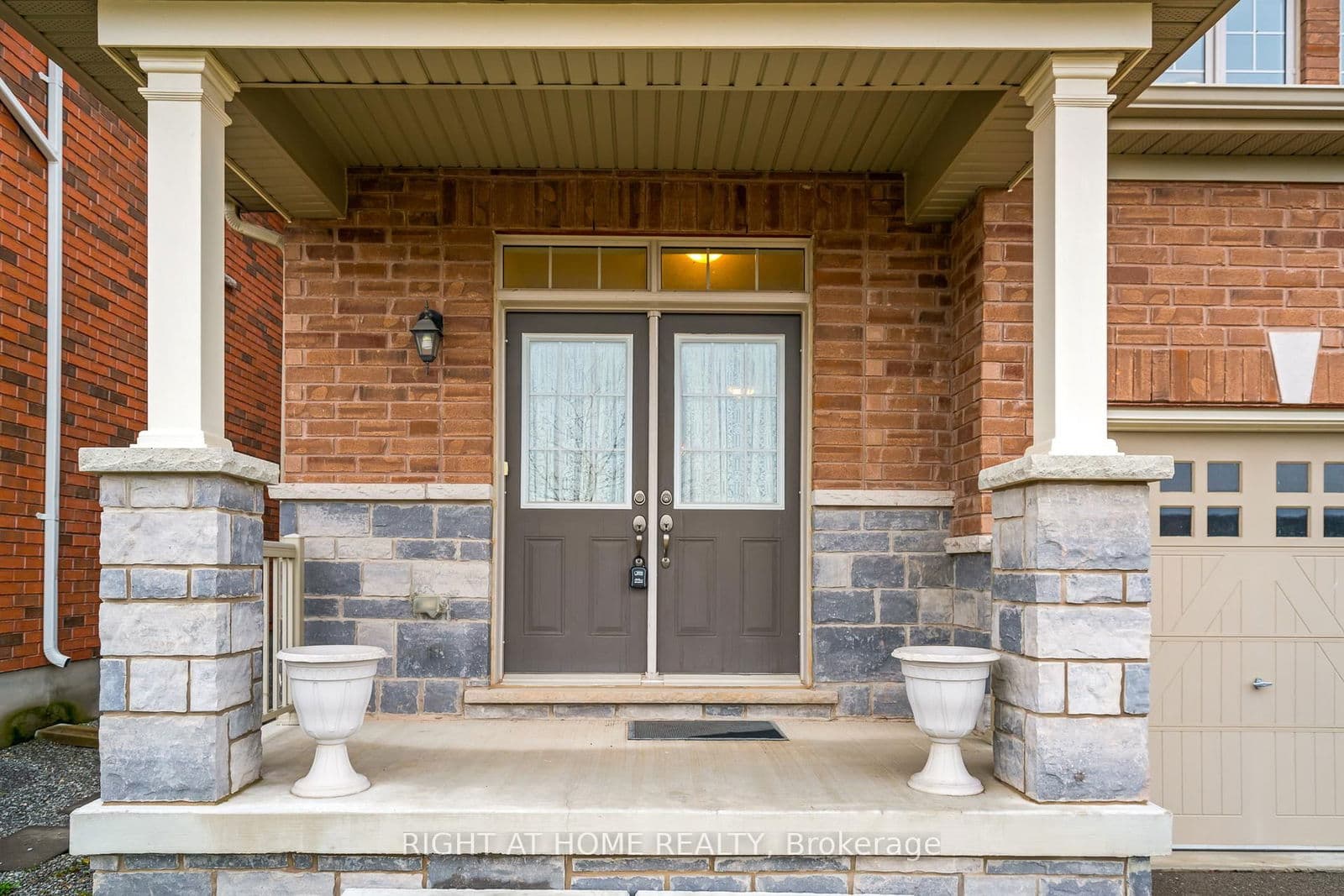 Detached at 318 Concession 3 Road, Niagara-on-the-Lake, ON - Photo 4 - RE/MAX Garden City Realty