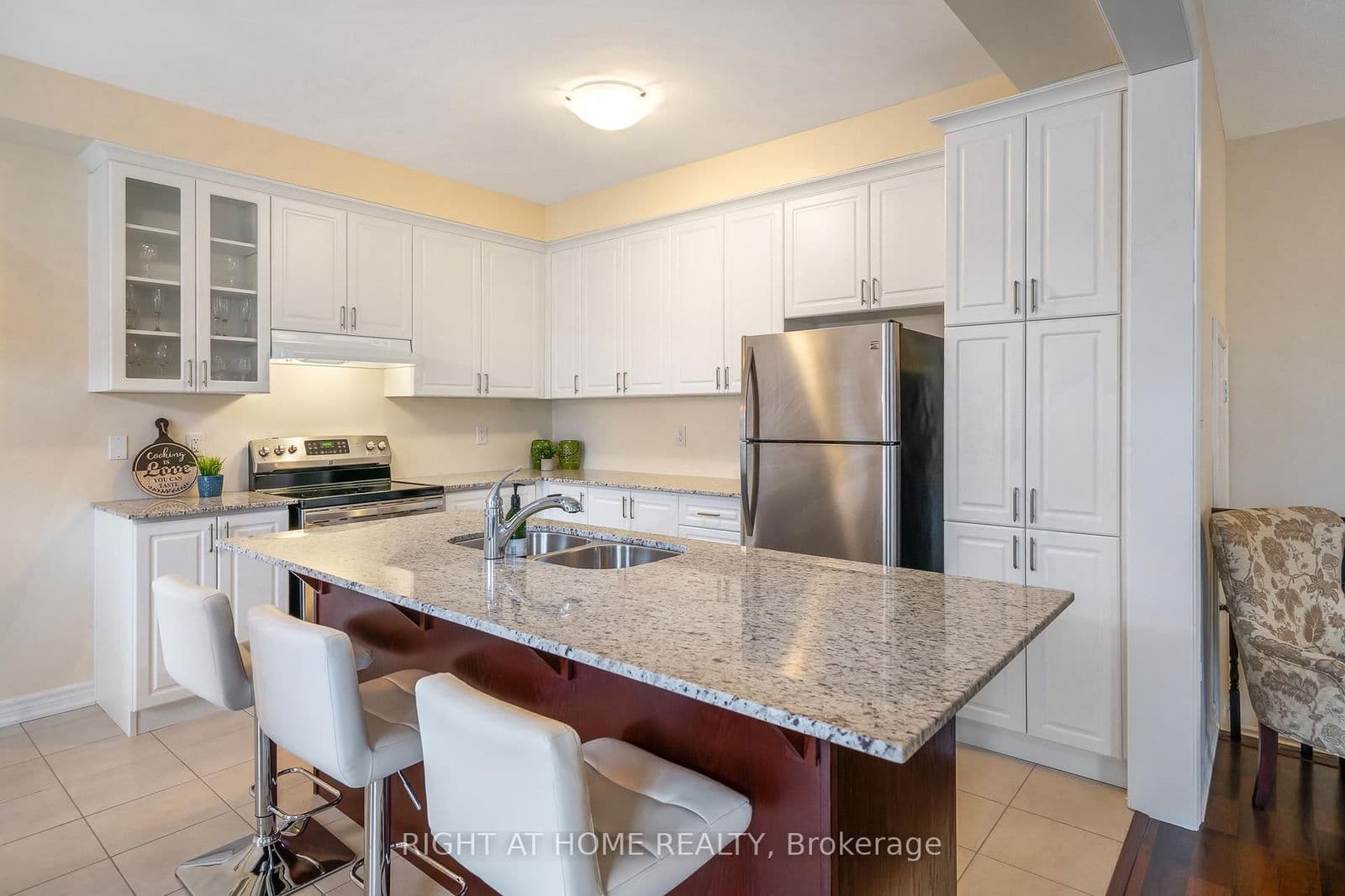 Detached at 318 Concession 3 Road, Niagara-on-the-Lake, ON - Photo 9 - RE/MAX Garden City Realty