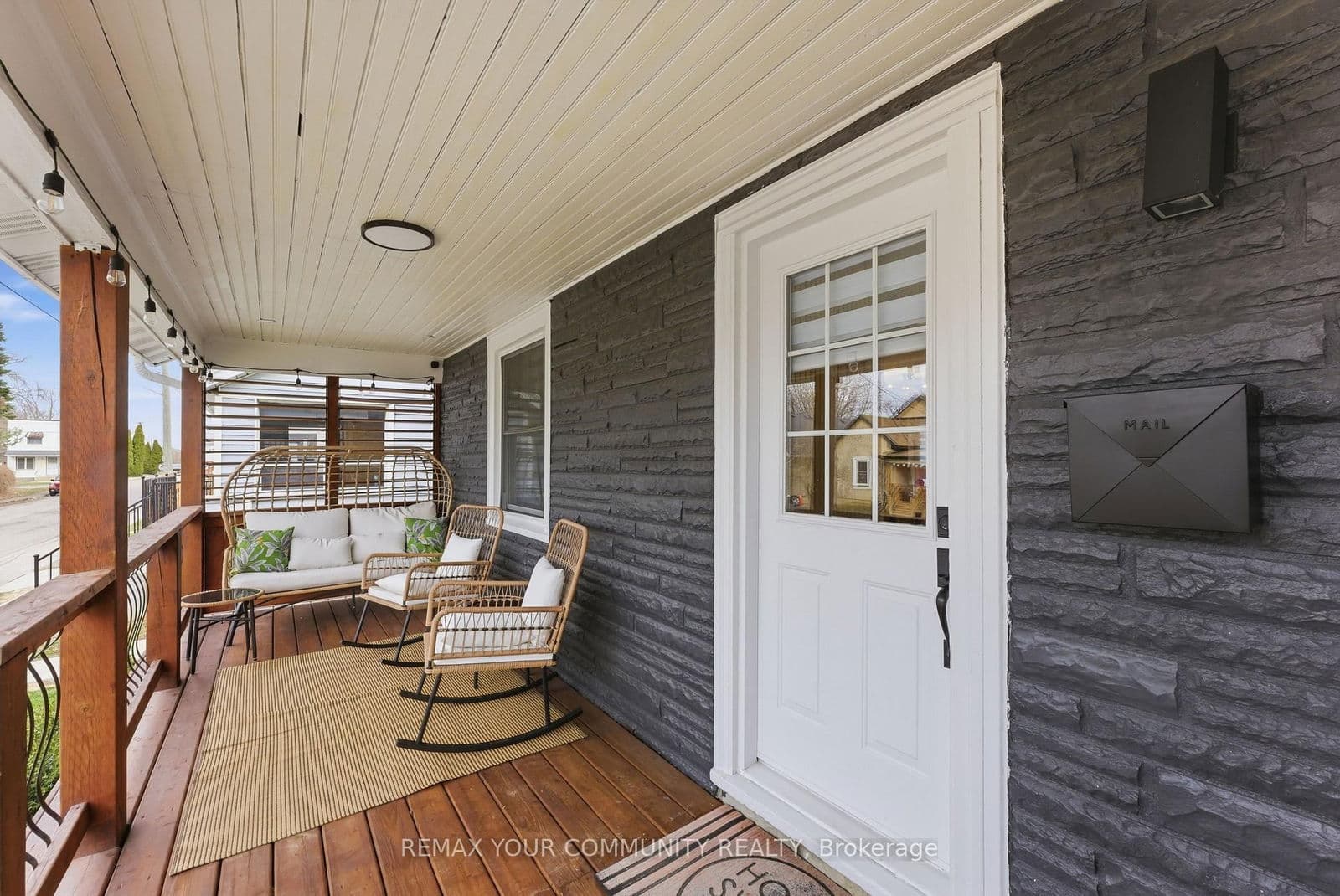 Detached at 16 Marquis Street, St. Catharines, ON - Photo 5 - RE/MAX Garden City Realty