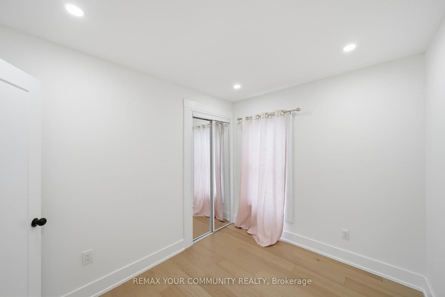 Detached at 16 Marquis Street, St. Catharines, ON - Photo 9 - RE/MAX Garden City Realty