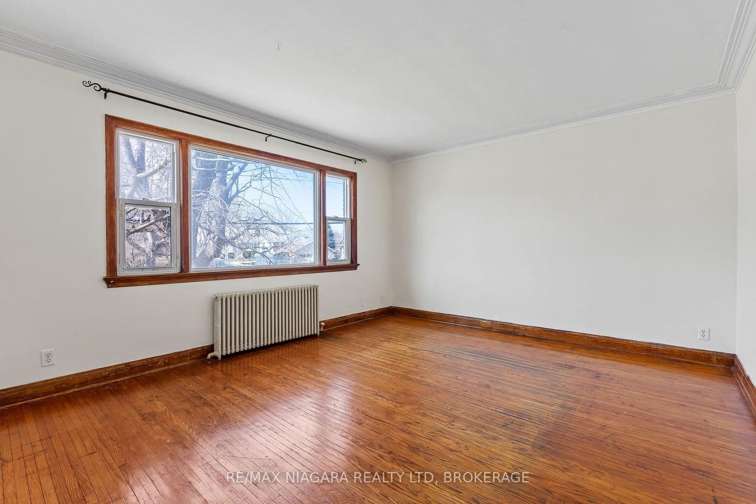 Fourplex at UNIT #1- 136 Haig Street, St. Catharines, ON - Photo 4 - RE/MAX Garden City Realty