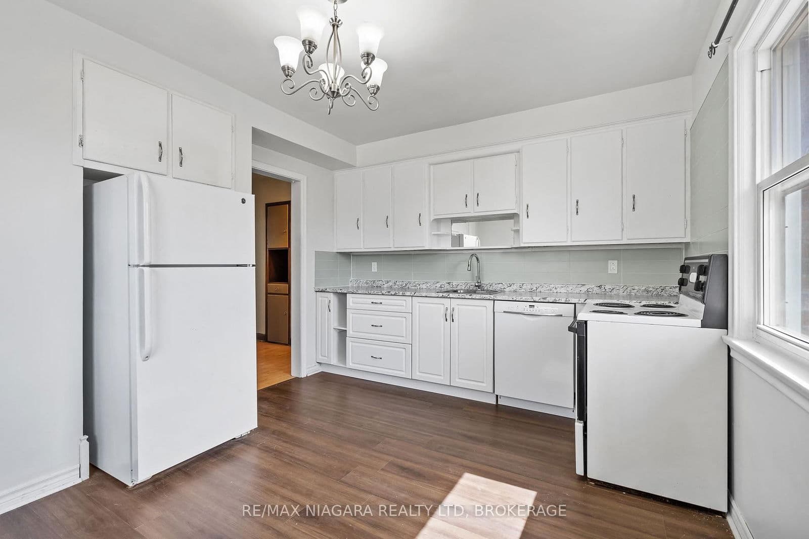 Fourplex at UNIT #1- 136 Haig Street, St. Catharines, ON - Photo 6 - RE/MAX Garden City Realty