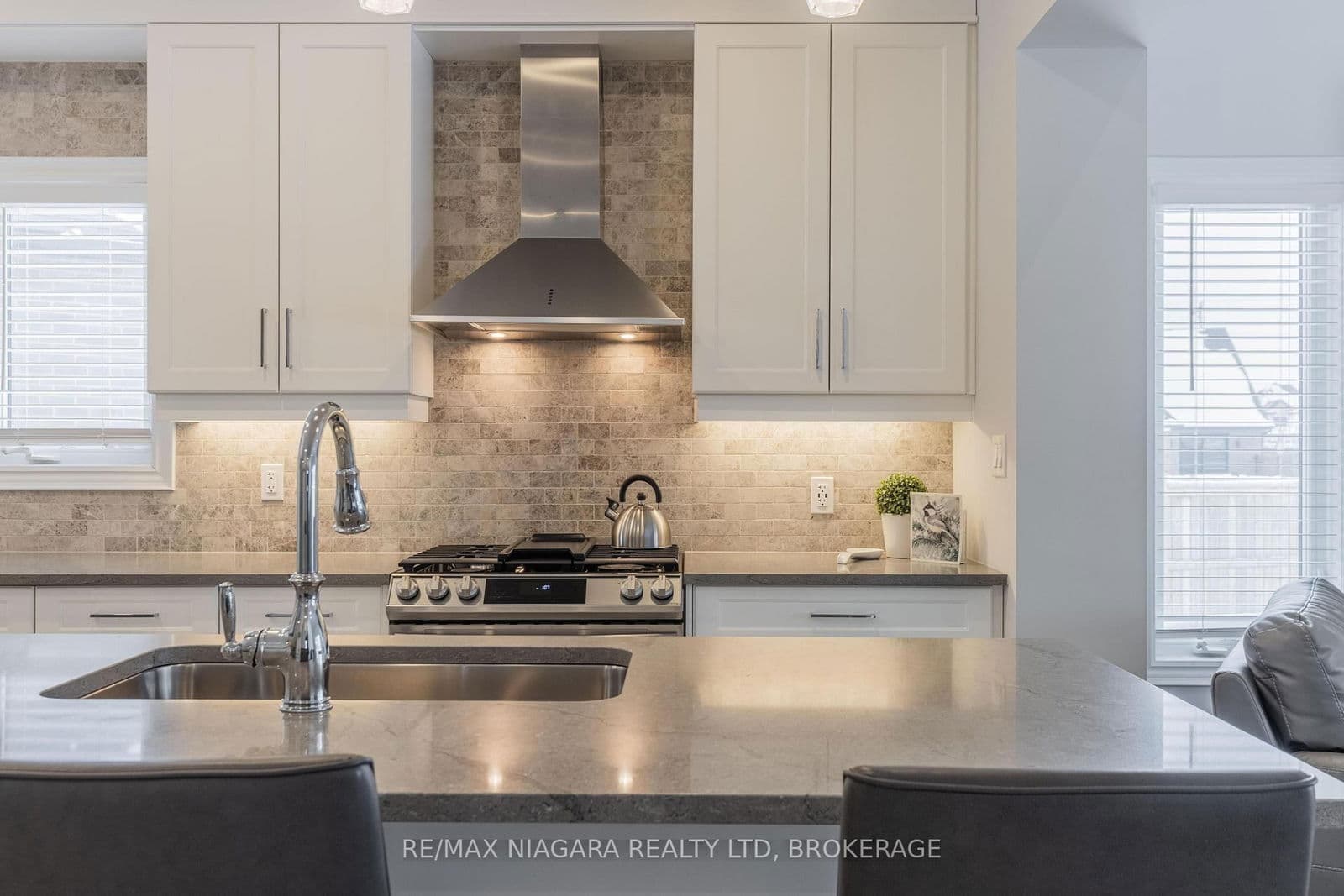 Detached at 3628 Allen Trail, Fort Erie, ON - Photo 11 - RE/MAX Garden City Realty