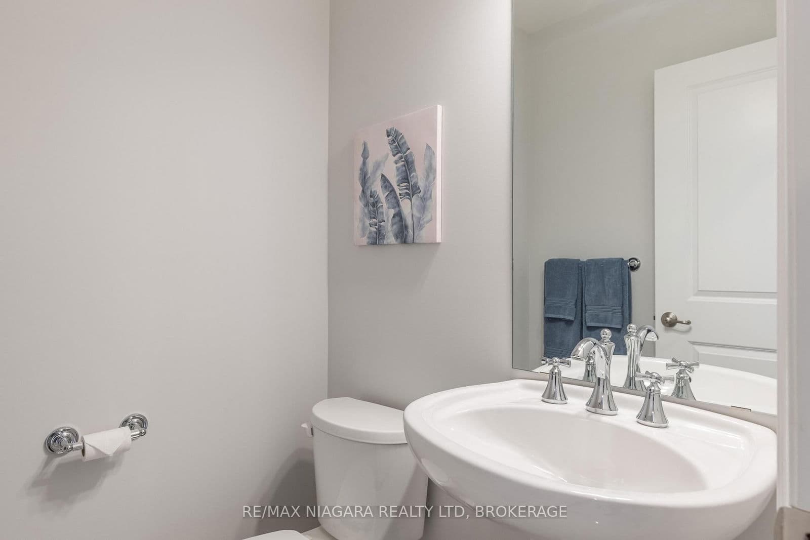 Detached at 3628 Allen Trail, Fort Erie, ON - Photo 14 - RE/MAX Garden City Realty