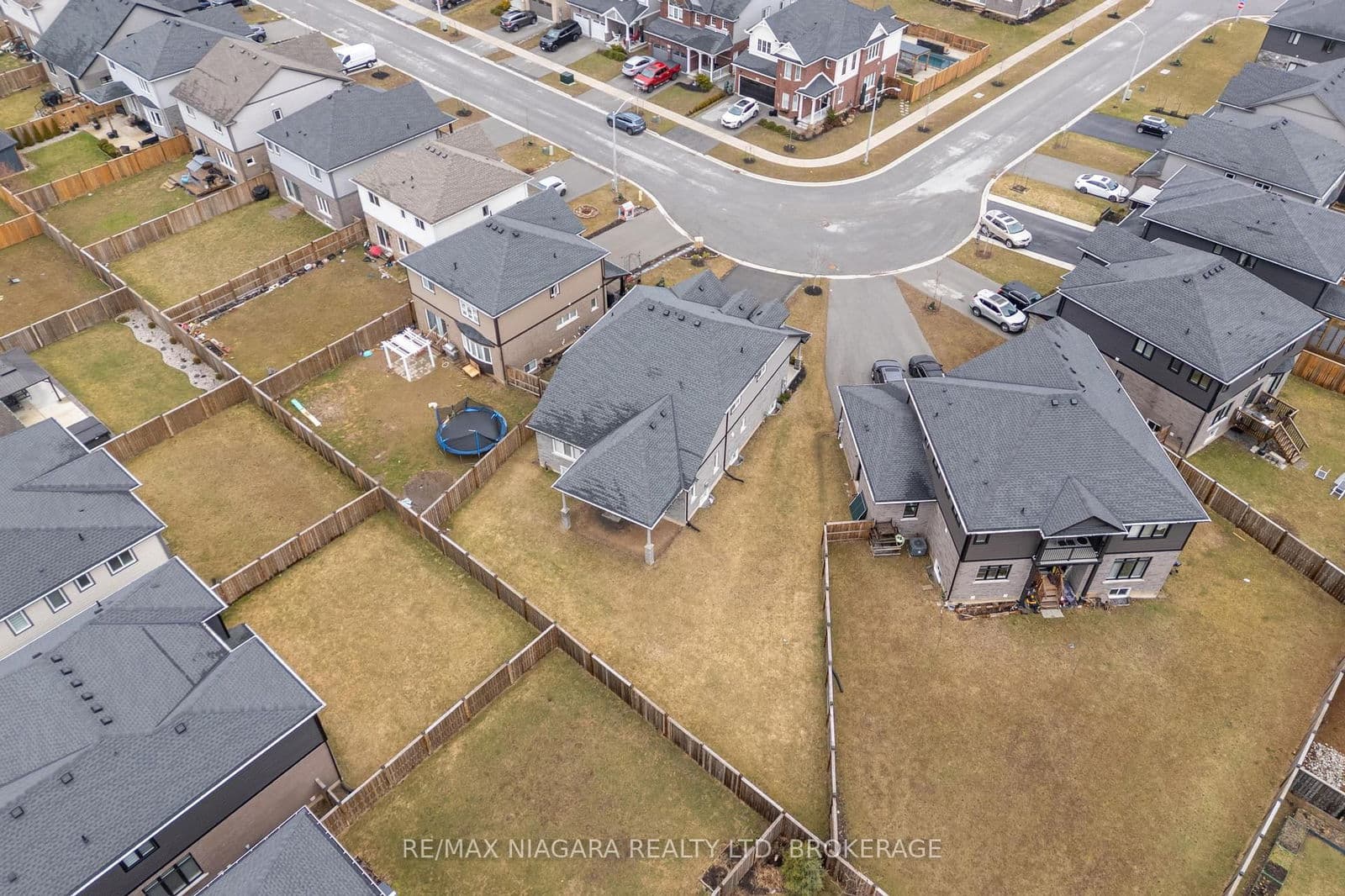 Detached at 3628 Allen Trail, Fort Erie, ON - Photo 25 - RE/MAX Garden City Realty