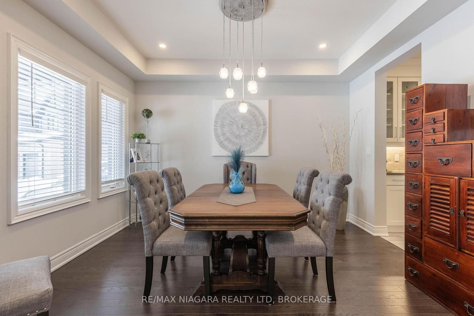 Detached at 3628 Allen Trail, Fort Erie, ON - Photo 4 - RE/MAX Garden City Realty