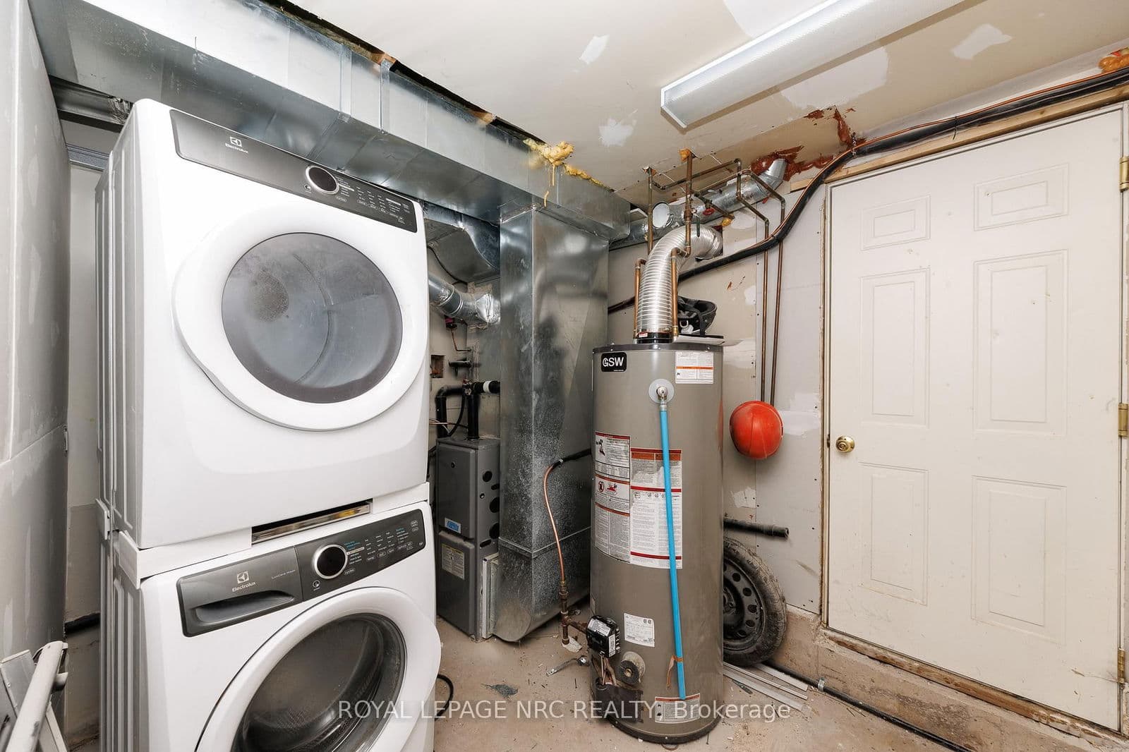 Detached at 46 Shakespeare Avenue, Niagara-on-the-Lake, ON - Photo 14 - RE/MAX Garden City Realty