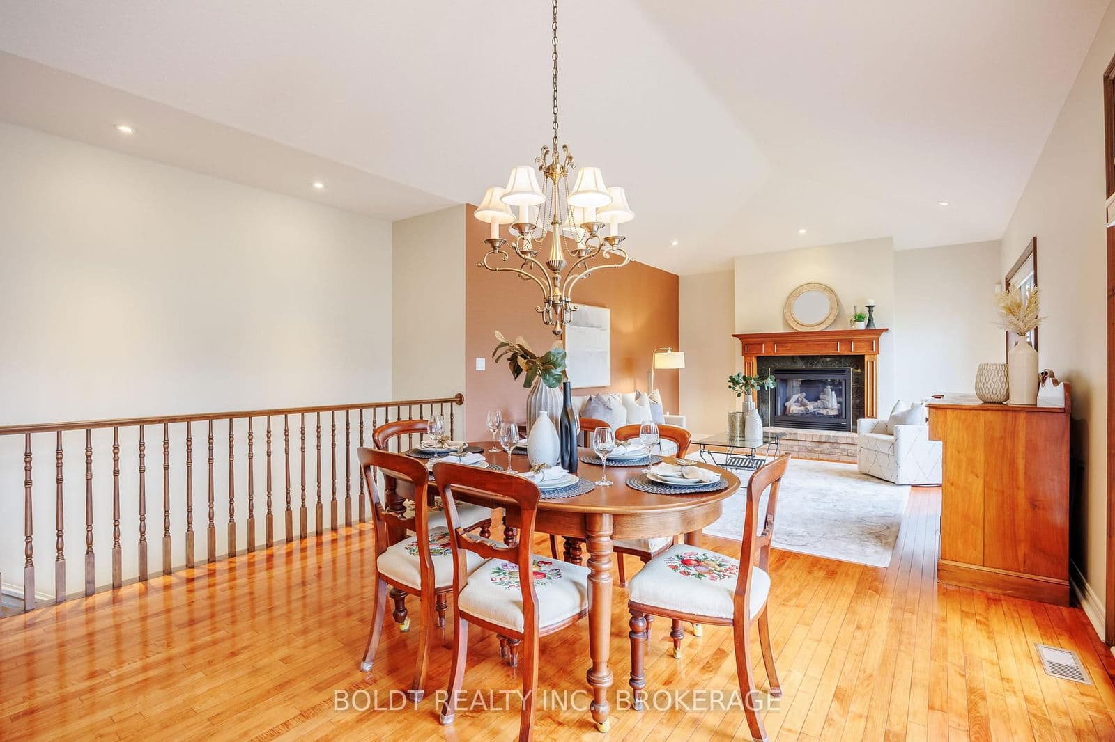 Condo Townhouse at 6- 139 Glendale Avenue, St. Catharines, ON - Photo 10 - RE/MAX Garden City Realty