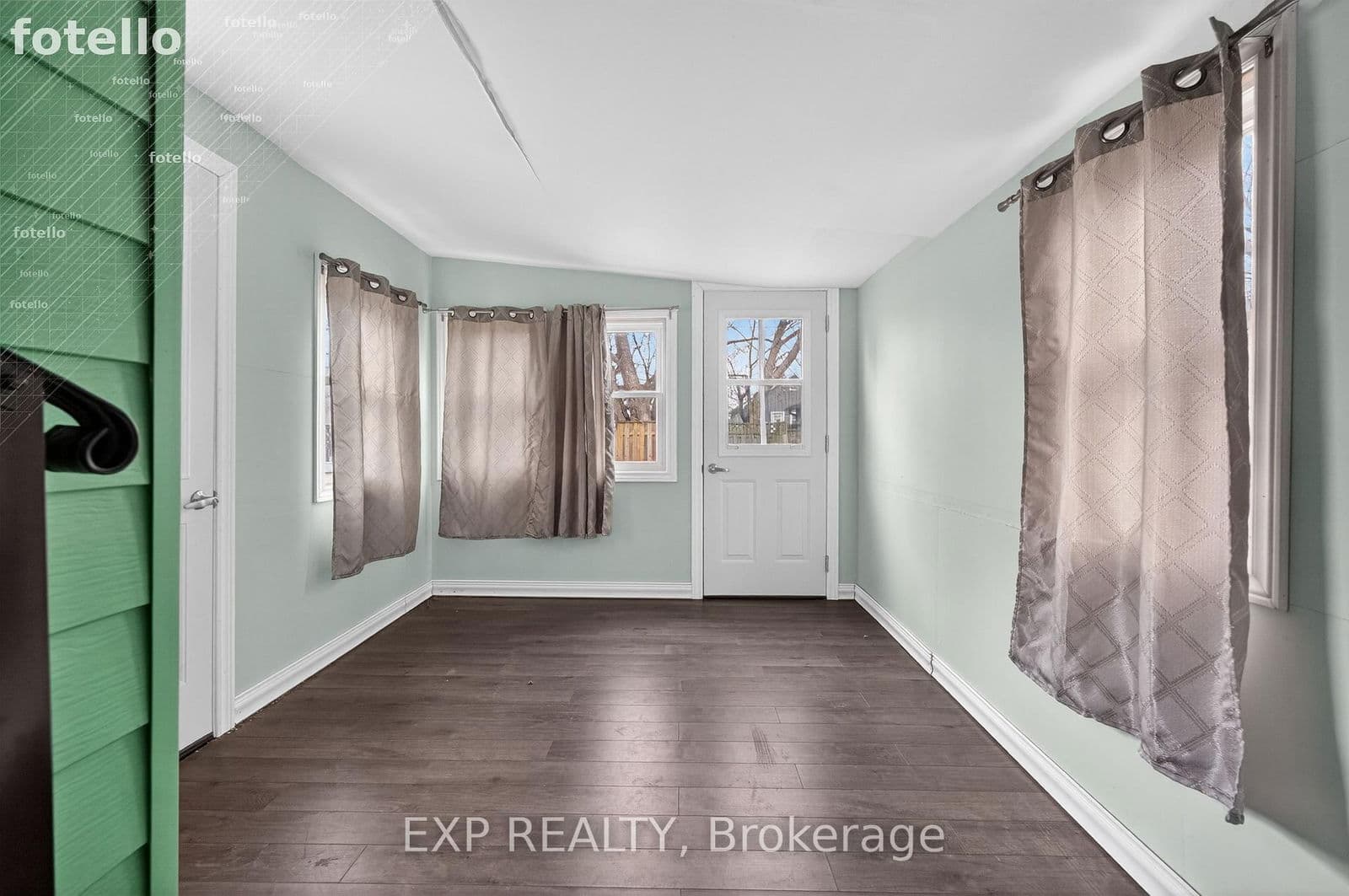 Detached at 150 Crowland Avenue, Welland, ON - Photo 14 - RE/MAX Garden City Realty