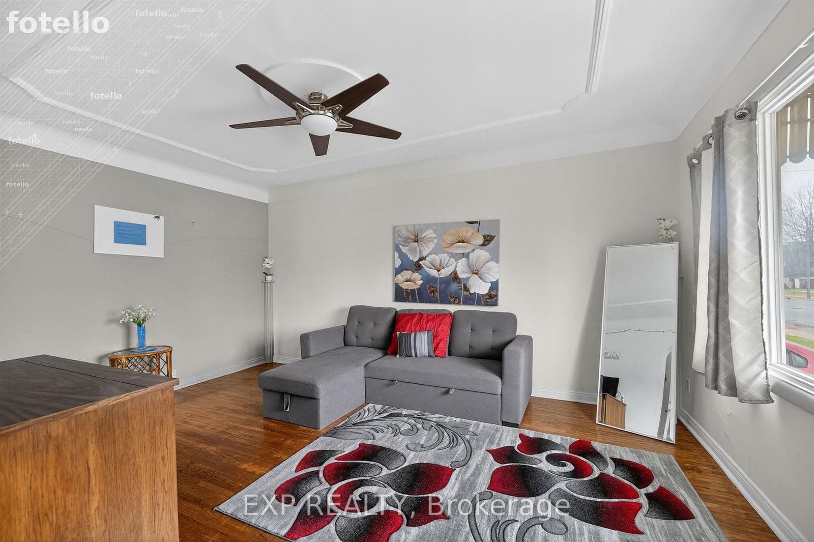 Detached at 150 Crowland Avenue, Welland, ON - Photo 5 - RE/MAX Garden City Realty