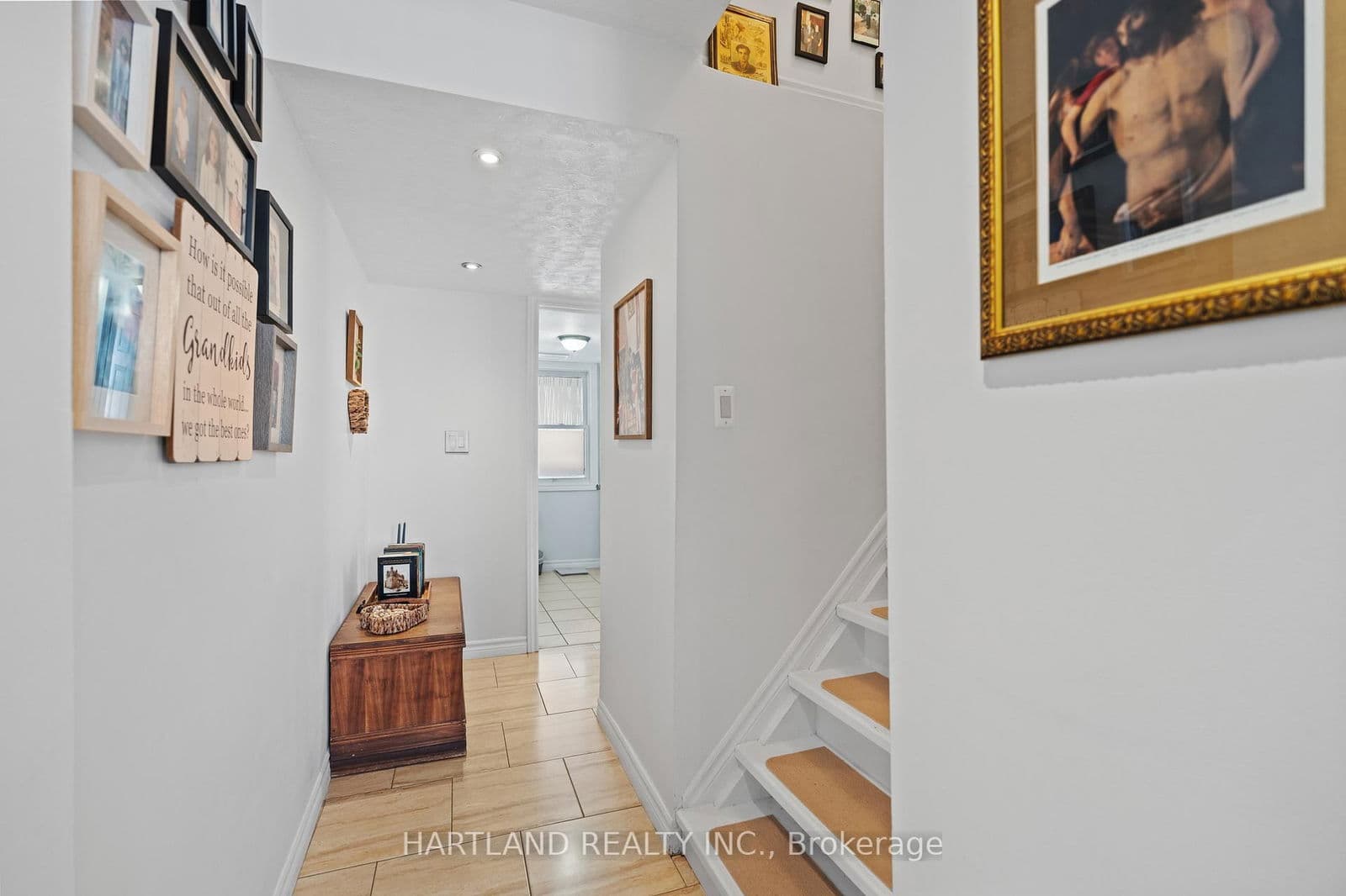 Detached at 6150 Church's Lane, Niagara Falls, ON - Photo 19 - RE/MAX Garden City Realty