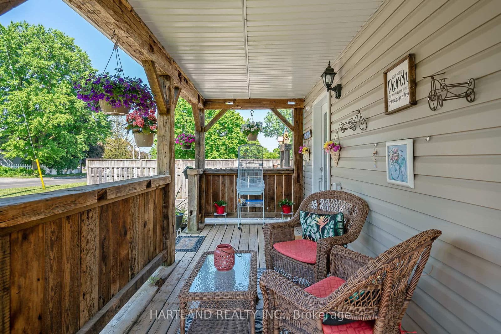 Detached at 6150 Church's Lane, Niagara Falls, ON - Photo 2 - RE/MAX Garden City Realty