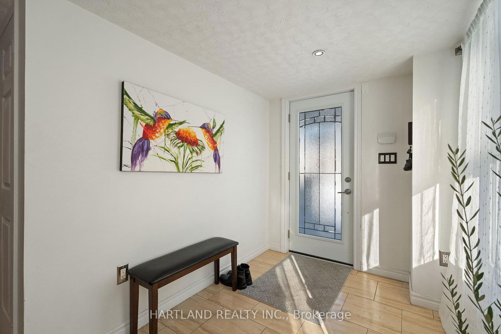 Detached at 6150 Church's Lane, Niagara Falls, ON - Photo 3 - RE/MAX Garden City Realty