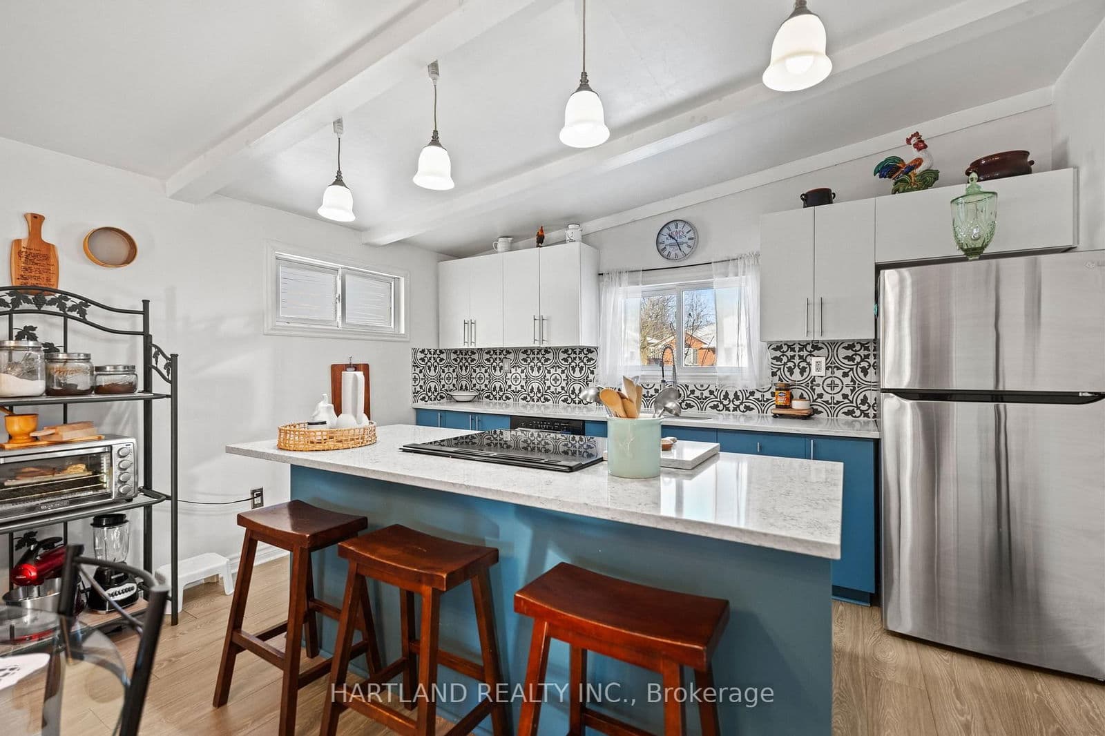 Detached at 6150 Church's Lane, Niagara Falls, ON - Photo 5 - RE/MAX Garden City Realty