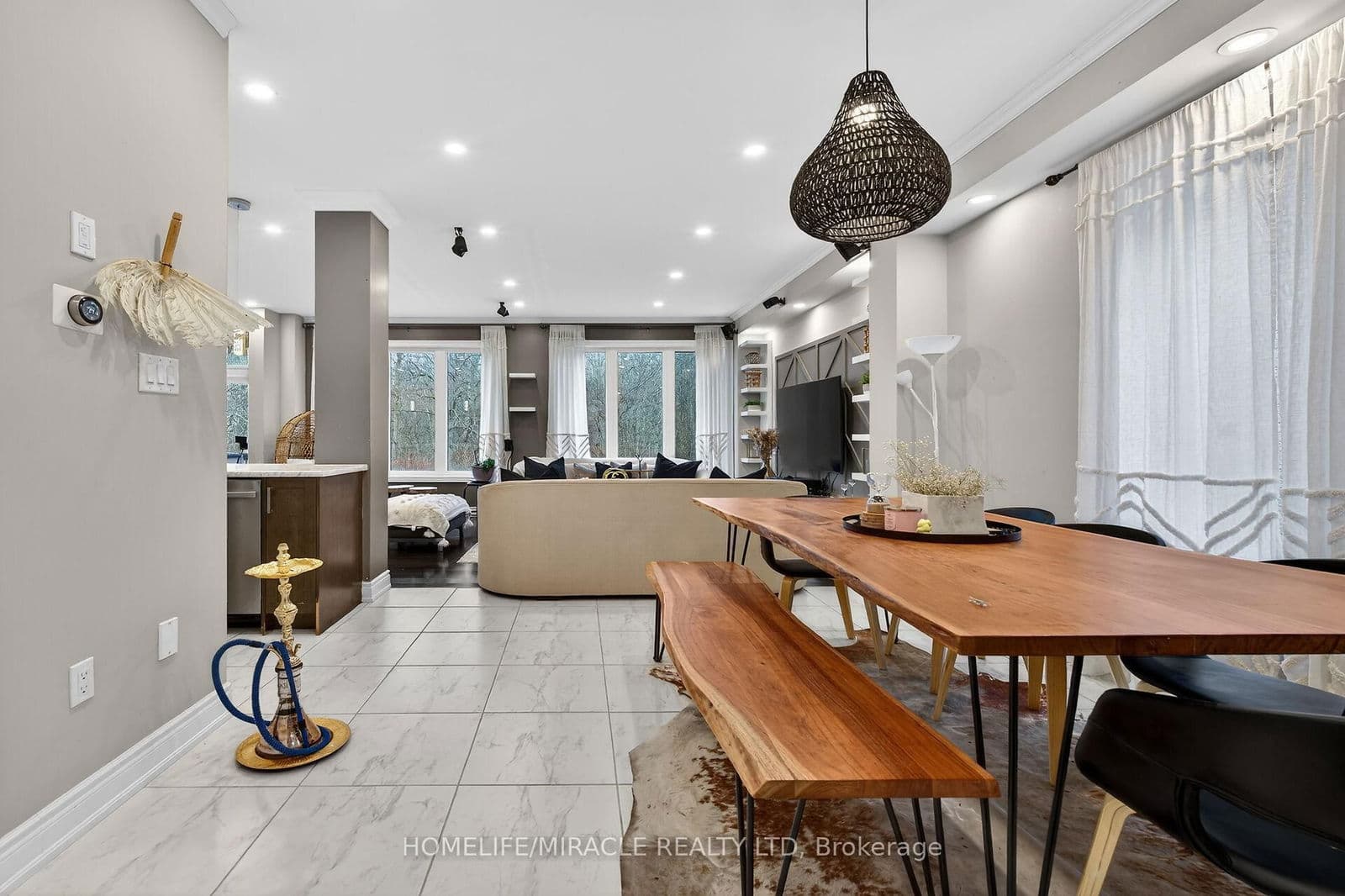 Detached at 7809 Hackberry Trail, Niagara Falls, ON - Photo 6 - RE/MAX Garden City Realty