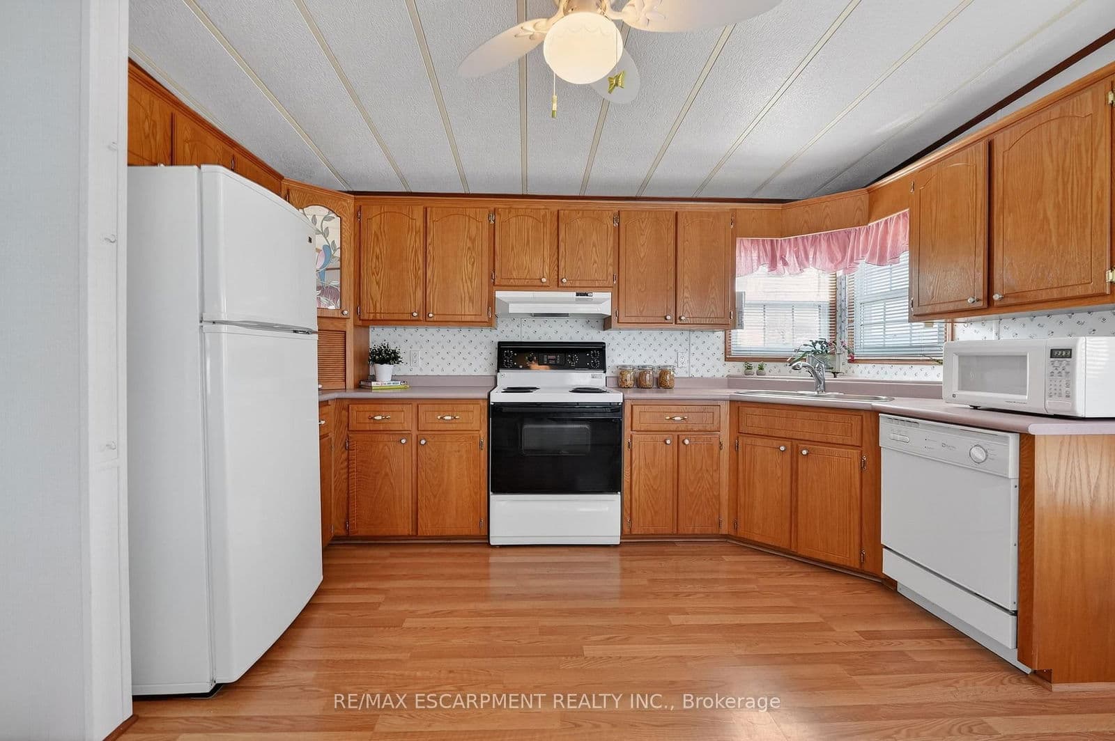 Modular Home at 11- 3033 Townline Road, Fort Erie, ON - Photo 7 - RE/MAX Garden City Realty