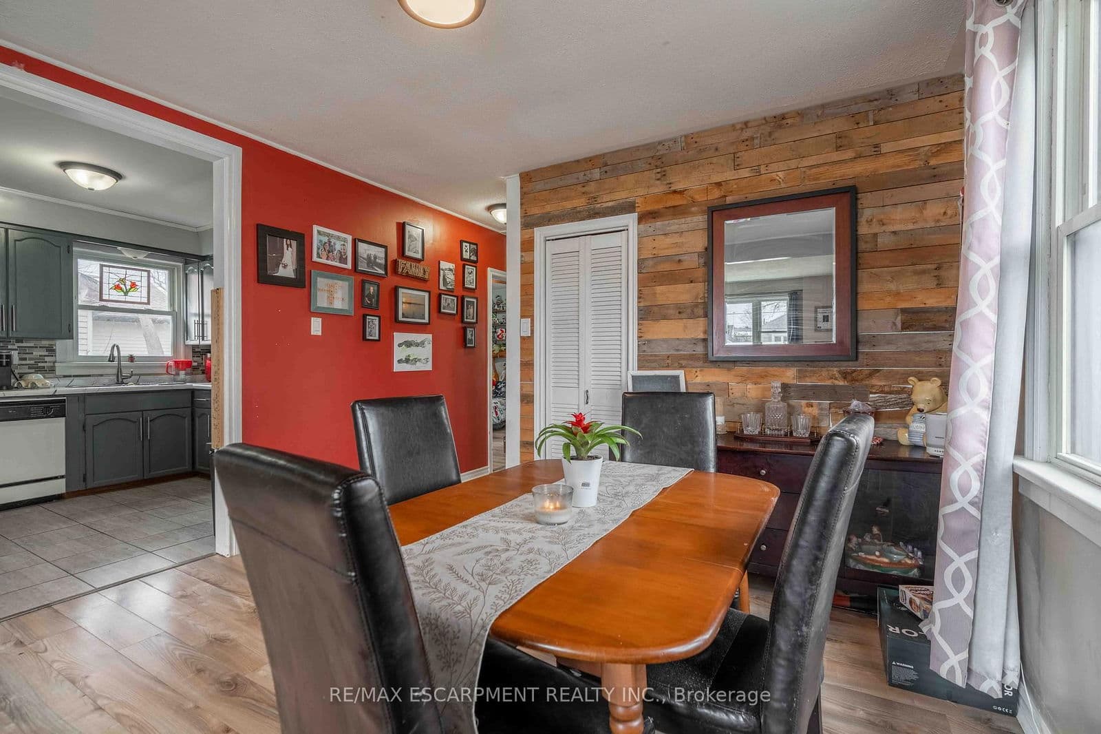 Detached at 316 Dufferin Street, Fort Erie, ON - Photo 10 - RE/MAX Garden City Realty