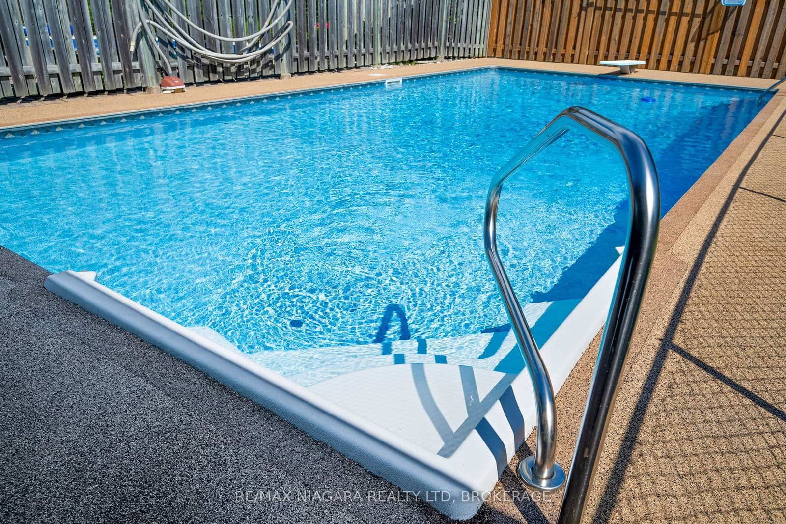 Detached at 17 The Cedars, St. Catharines, ON - Photo 41 - RE/MAX Garden City Realty